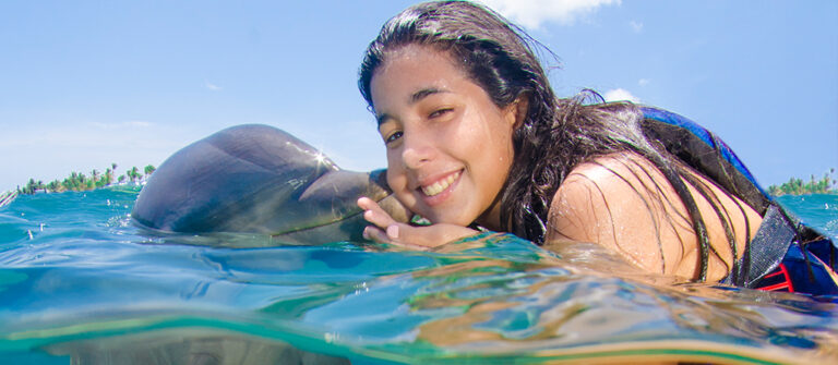 Swim with Dolphins Kiss Punta Cana