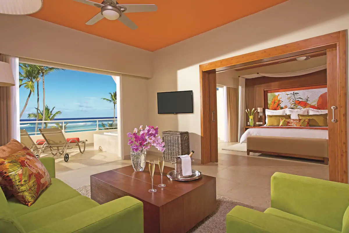 Xhale Club Master Suite Ocean Front King