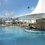 9 outdoor pools, pool umbrellas, sun loungers