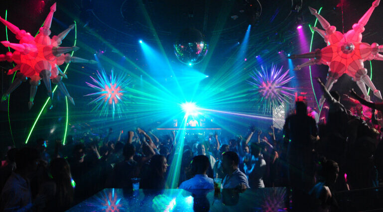 Oro night club disco